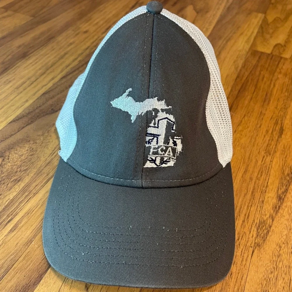 Cap America Michigan FCA Trucker Hat Mens OSFM Snapback Mesh Grey White Baseball